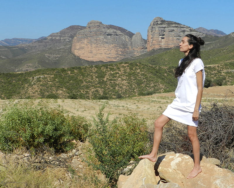 Araceli, creadora de la marca Pompetas, disfrutando de la naturaleza